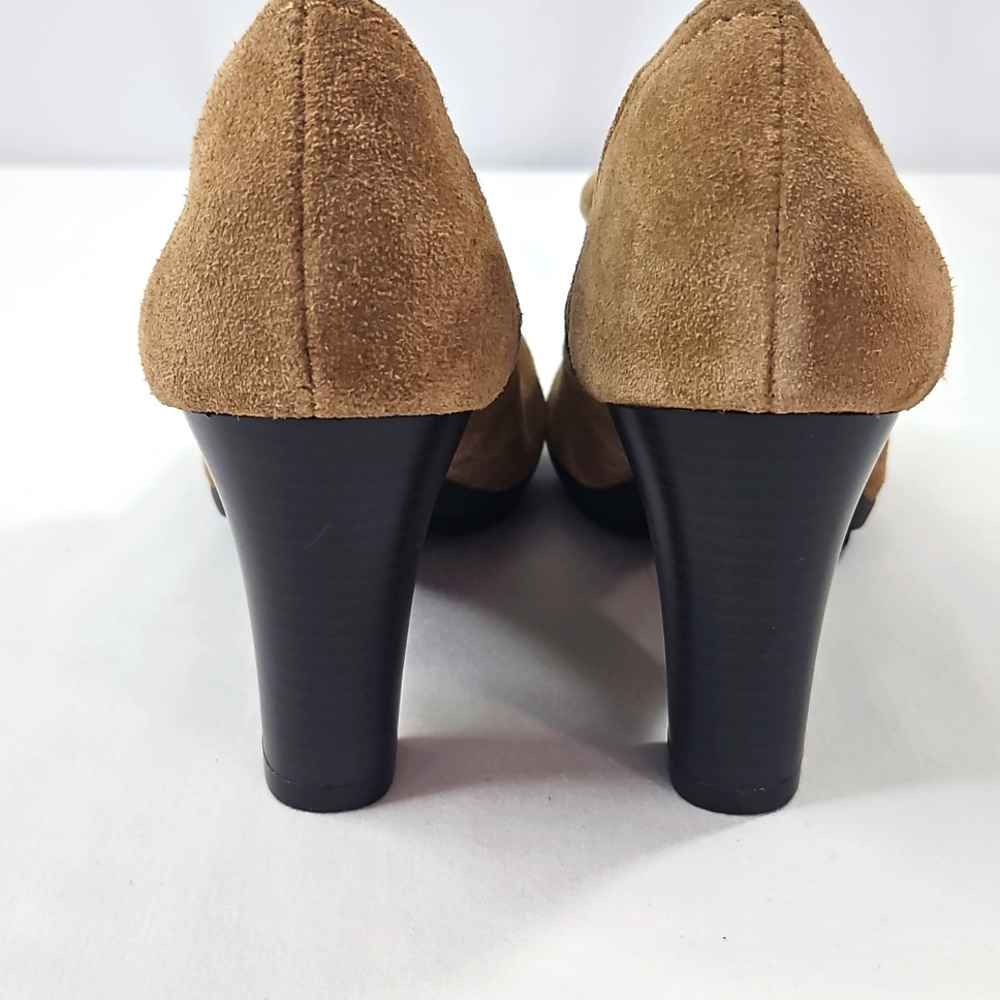 AEROSOLES Tan Mary Jane Heels with Gold Buckle Size 8 - Picture 4 of 8